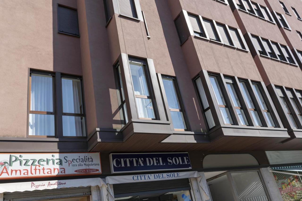 Casa Lazzarini Luxury Apartment Pesaro Buitenkant foto